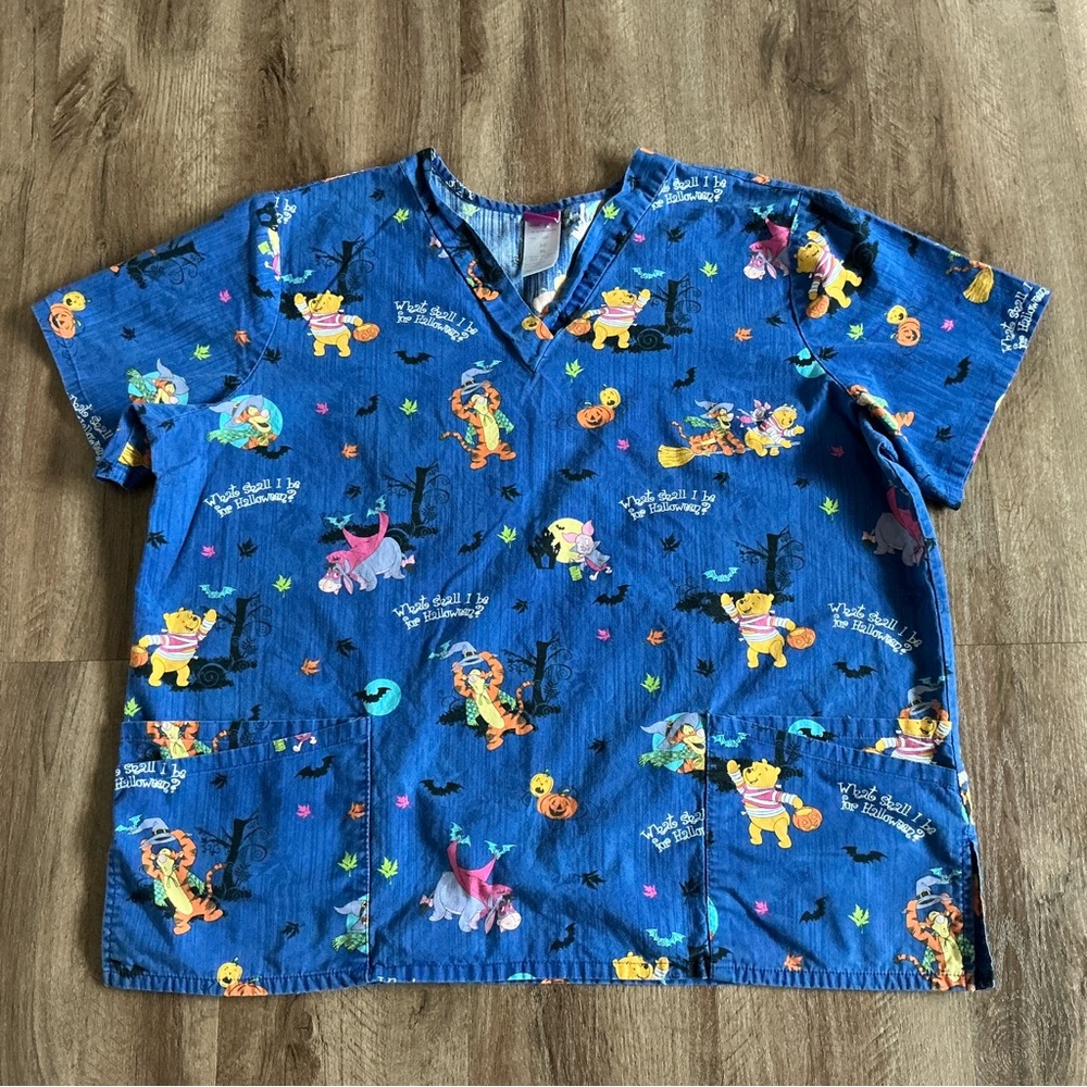Halloween Scrub Top Lot Size XL Pooh Snoopy Peanuts Great Pumpkin Disney Unisex - Picture 3 of 16
